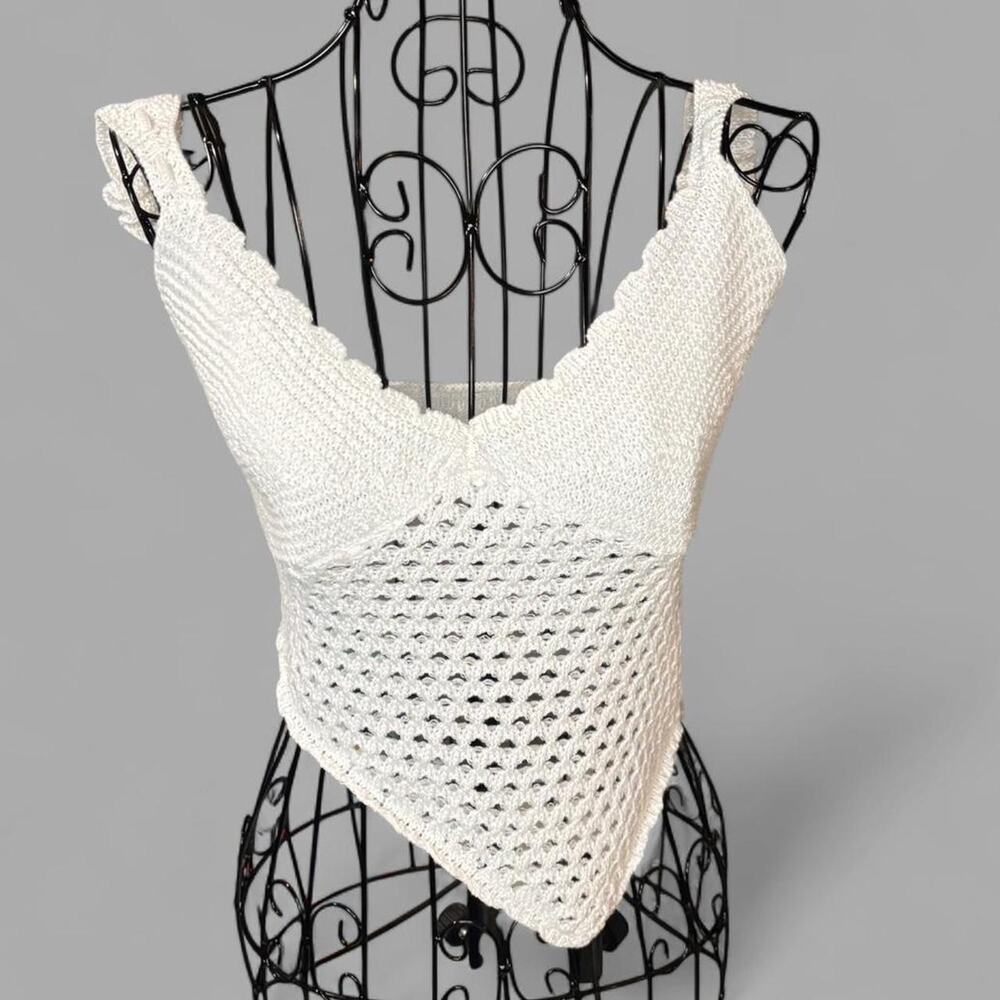 White Crochet Scalloped Trim Crop Top - Handkerchief Asymmetrical Boho Tank - S
